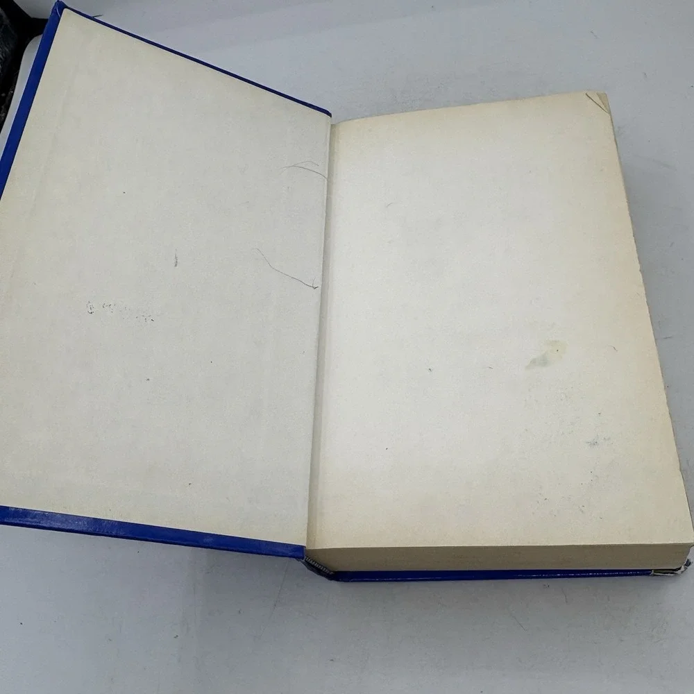 Vintage The Illustrated Bible Living Values Edition Student Blue Hardcover 1990